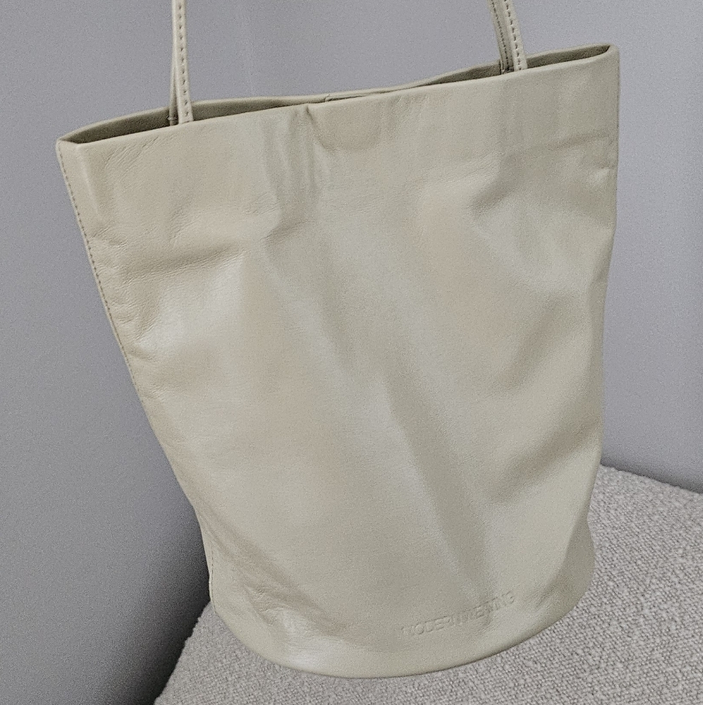 Modern Weaving Drape Oval Bucket